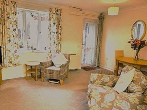 Photo 9- click for photo gallery